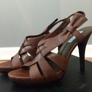 Steve Madden Brown Sandal Size 8